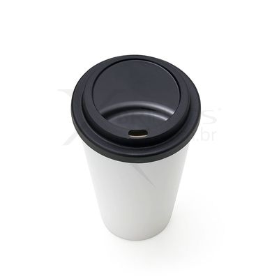 Conheça o Brinde Copo Plástico 550ml com tampa possui abertura de bocal X14417